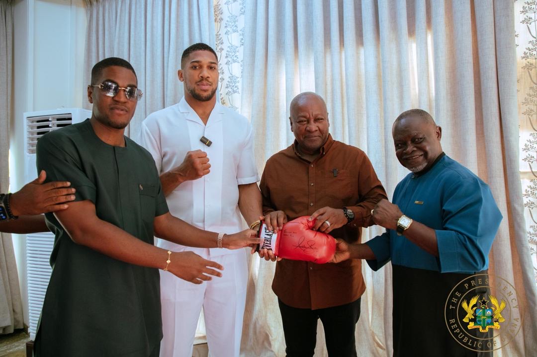 Anthony Joshua Pays Courtesy Call on President Mahama, Expresses Interest in Ghana Boxing Investment