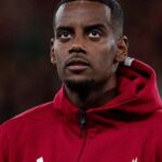 “We Signed Him for Six Years, Not Six Months” – Slot Backs Isak Amid Slow Liverpool Start