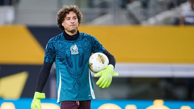 Sixth World Cup: Ochoa Leads Mexico into World Cup at 40