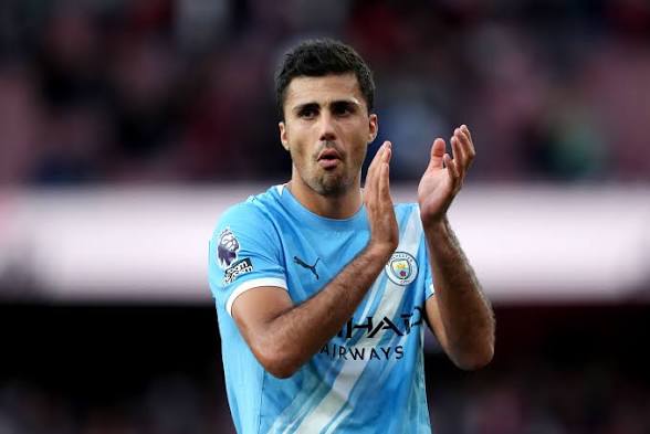 Real Madrid Presidential Candidate Riquelme Targets Rodri in Ambitious Project